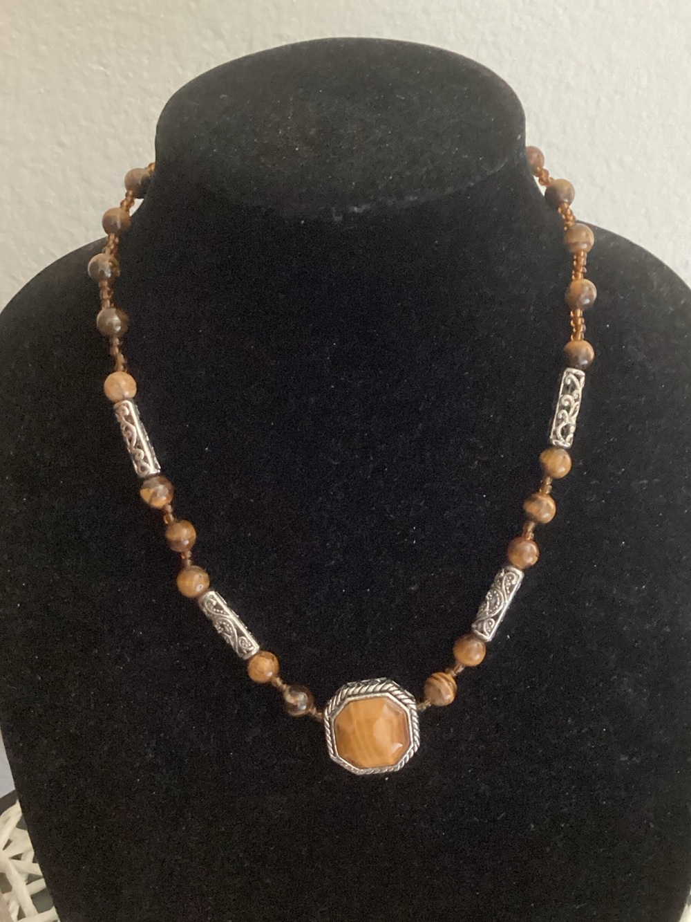 Brown Beaded Tiger Eye Pendant Necklace